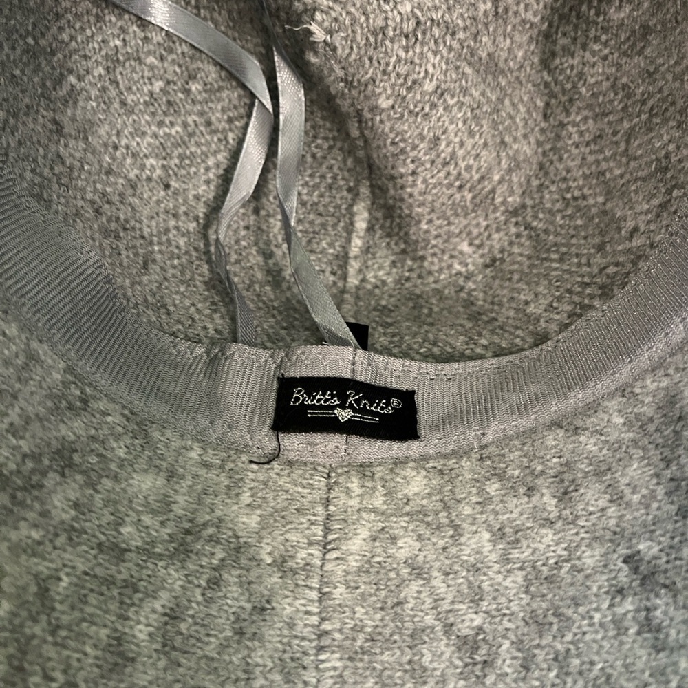 Britt’s Knits Gray Bucket Hat - Picture 3 of 4